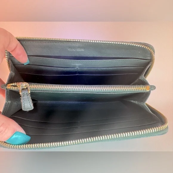 Miu Miu Continental Croc Embossed Zip Wallet Rare Verde Petrolio Authentic - Picture 7 of 14